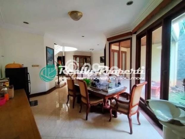 Hot Offer Hunian Mewah Ideal dan Luas di Duren Sawit, Jakarta Timur Hot Offer Hunian Mewah Ideal dan Luas di Duren Sawit, Jakarta Timur