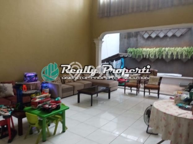 Hunian Elit LB 300m2 Siap Huni Desain Elegan di Pondok Gede, Bekasi Hunian Elit LB 300m2 Siap Huni Desain Elegan di Pondok Gede, Bekasi