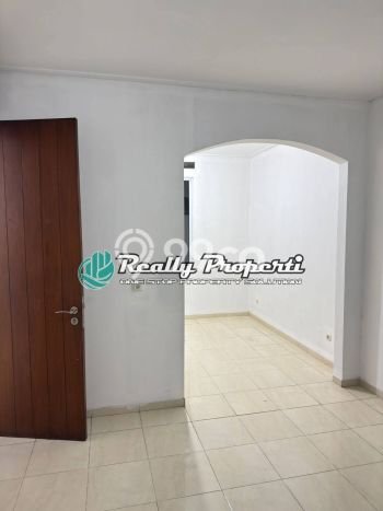 Sewa Rumah Murah di Pinang Ranti Jakarta Timur dengan 4 Kamar Tidur Sewa Rumah Murah di Pinang Ranti Jakarta Timur dengan 4 Kamar Tidur