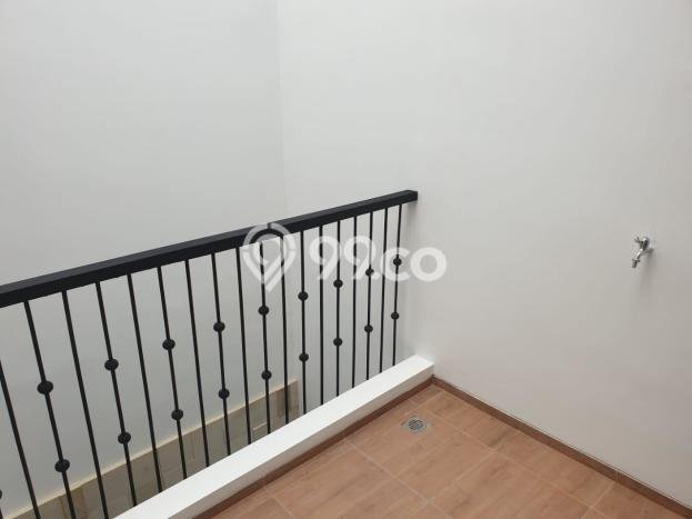 For Sale Hunian Rumah Terawat 3 Kamar di BSD Griya Loka, Tangerang For Sale Hunian Rumah Terawat 3 Kamar di BSD Griya Loka, Tangerang