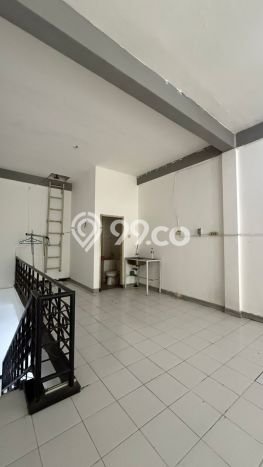 Unit Ruko Dijual di Sukolilo Surabaya Luas Tanah 85m2, Luas Bangunan 240m2 Unit Ruko Dijual di Sukolilo Surabaya Luas Tanah 85m2, Luas Bangunan 240m2