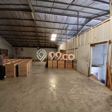 POTENSI BESAR! Gudang Kawasan Tandes, Luas 5040m2m², Pusat Bisnis POTENSI BESAR! Gudang Kawasan Tandes, Luas 5040m2m², Pusat Bisnis