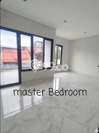 Jual Rumah Favorit Siap Huni LB 155m2 di Wiyung, Surabaya Jual Rumah Favorit Siap Huni LB 155m2 di Wiyung, Surabaya