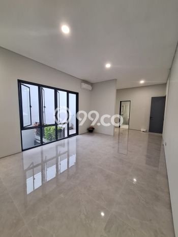 Siap Huni Rumah Mewah 4 Kamar di Wiyung Dekat ke Mana Pun Siap Huni Rumah Mewah 4 Kamar di Wiyung Dekat ke Mana Pun