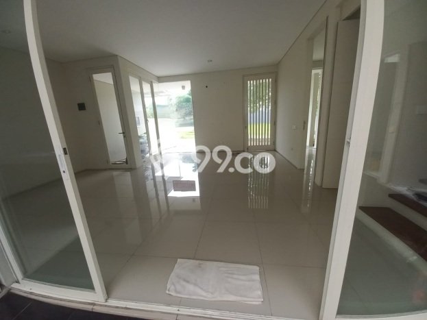 Jual Rumah Luas Elegan Dengan View Cantik di Citraland, Surabaya Jual Rumah Luas Elegan Dengan View Cantik di Citraland, Surabaya
