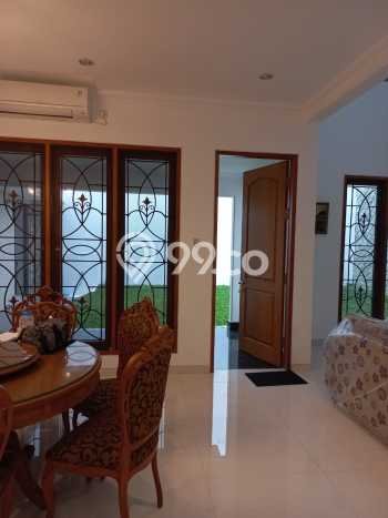 Rumah Disewakan Surabaya LT 375m2 LB 340m2 Area Pakuwon Indah Rumah Disewakan Surabaya LT 375m2 LB 340m2 Area Pakuwon Indah