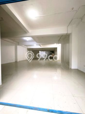 Ruko Disewakan di Sawahan, Luas 1040m2m², Lokasi Komersial, Jalan Strategis Ruko Disewakan di Sawahan, Luas 1040m2m², Lokasi Komersial, Jalan Strategis