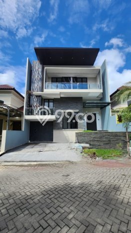 Ready to Use! Premium House LT 210m2 Desain Elegan di Citraland Ready to Use! Premium House LT 210m2 Desain Elegan di Citraland