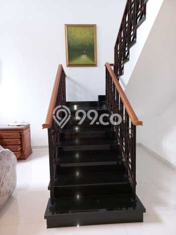 Rumah Disewakan Surabaya LT 375m2 LB 340m2 Area Pakuwon Indah Rumah Disewakan Surabaya LT 375m2 LB 340m2 Area Pakuwon Indah
