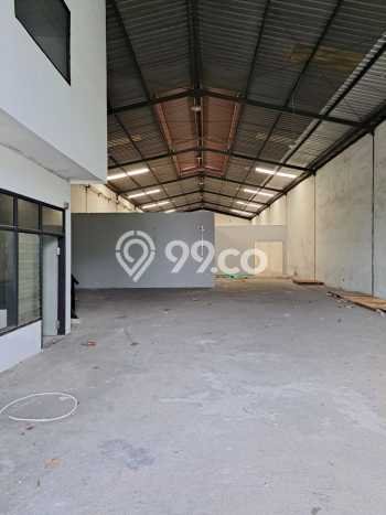 Pabrik disewakan lokasi strategis Menganti Gresik 8000m2 Pabrik disewakan lokasi strategis Menganti Gresik 8000m2