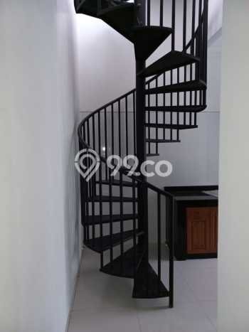 Rumah Disewakan Surabaya LT 375m2 LB 340m2 Area Pakuwon Indah Rumah Disewakan Surabaya LT 375m2 LB 340m2 Area Pakuwon Indah