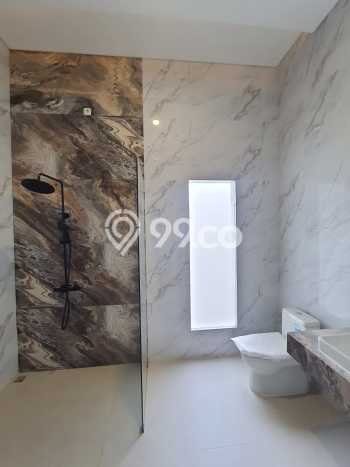 Ready to Use! Premium House LT 210m2 Desain Elegan di Citraland Ready to Use! Premium House LT 210m2 Desain Elegan di Citraland