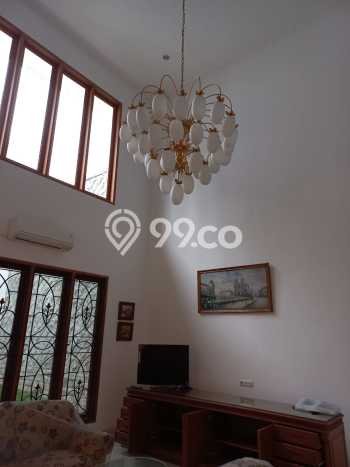 Rumah Disewakan Surabaya LT 375m2 LB 340m2 Area Pakuwon Indah Rumah Disewakan Surabaya LT 375m2 LB 340m2 Area Pakuwon Indah
