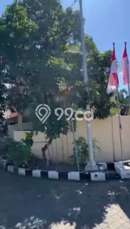 Peluang Investasi! Rumah Kost Dijual di Tenggilis Mejoyo, Surabaya, 30 KT, 10 KM, Luas 700m2 Peluang Investasi! Rumah Kost Dijual di Tenggilis Mejoyo, Surabaya, 30 KT, 10 KM, Luas 700m2