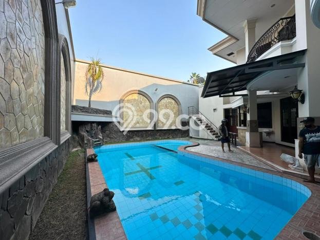 PROPERTI UNGGULAN! Rumah di , 5 KM, Area Premium, LT 700m2m² LB 750m2m² PROPERTI UNGGULAN! Rumah di , 5 KM, Area Premium, LT 700m2m² LB 750m2m²