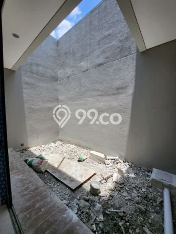 DIJUAL CEPAT! Rumah Minimalis area Citraland, Surabaya, Luas 135m2m² Bangunan 205m2m² NEGO! DIJUAL CEPAT! Rumah Minimalis area Citraland, Surabaya, Luas 135m2m² Bangunan 205m2m² NEGO!