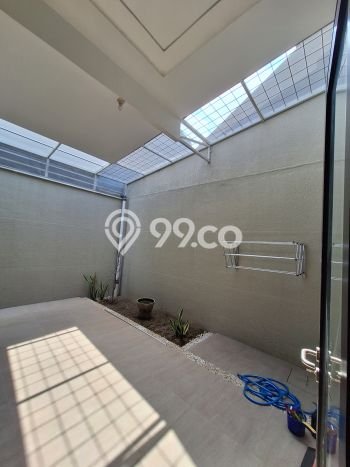 Rumah Modern 2 KT di Citraland Surabaya Full Furnished Rumah Modern 2 KT di Citraland Surabaya Full Furnished