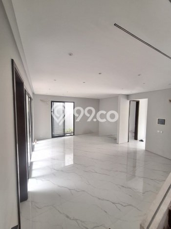 Rumah 5 KT 5 KM di Area Citraland, Surabaya Rumah 5 KT 5 KM di Area Citraland, Surabaya