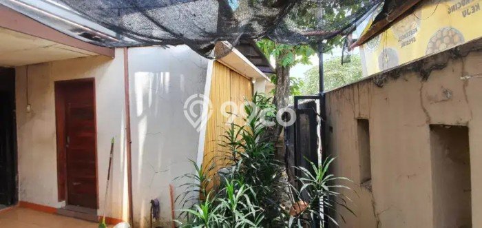 Jual Rumah Mewah Megah Dengan View Eksklusif di Pondok Kelapa, Jakarta Timur Jual Rumah Mewah Megah Dengan View Eksklusif di Pondok Kelapa, Jakarta Timur