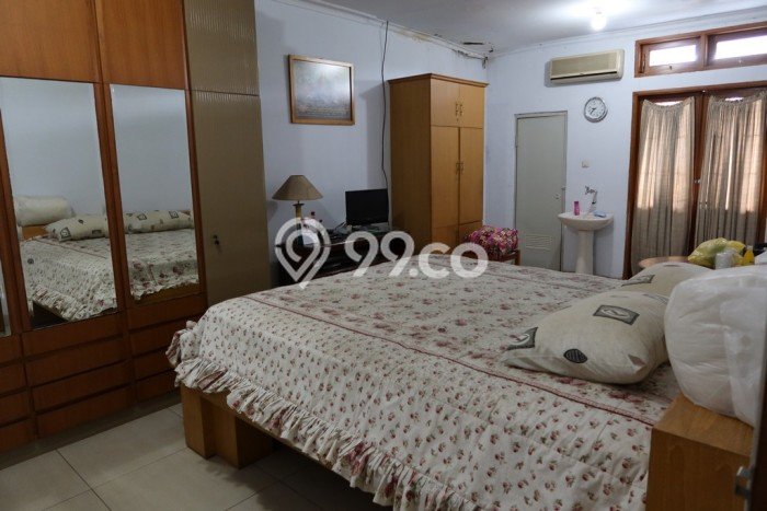 Rumah Elit Modern Siap Huni di Cipinang Jakarta Timur Rumah Elit Modern Siap Huni di Cipinang Jakarta Timur