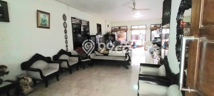 Rumah Elit Modern Tanpa Renovasi di Jatiwaringin Jakarta Timur Rumah Elit Modern Tanpa Renovasi di Jatiwaringin Jakarta Timur