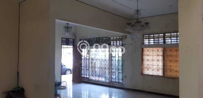 Rumah Siap Pakai area Rawamangun, Jakarta Timur, Luas 196m² Bangunan 1m² Rumah Siap Pakai area Rawamangun, Jakarta Timur, Luas 196m² Bangunan 1m²