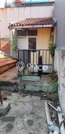 Rumah Siap Pakai area Rawamangun, Jakarta Timur, Luas 196m² Bangunan 1m² Rumah Siap Pakai area Rawamangun, Jakarta Timur, Luas 196m² Bangunan 1m²