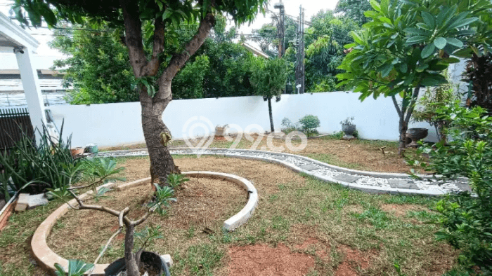 FEATURED! Rumah Asri area Pulogebang, LT 303m² Bangunan 168m² FEATURED! Rumah Asri area Pulogebang, LT 303m² Bangunan 168m²