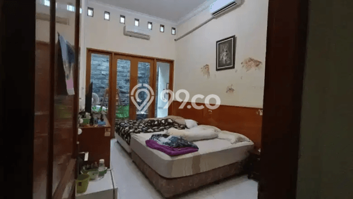 FEATURED! Rumah Asri area Pulogebang, LT 303m² Bangunan 168m² FEATURED! Rumah Asri area Pulogebang, LT 303m² Bangunan 168m²