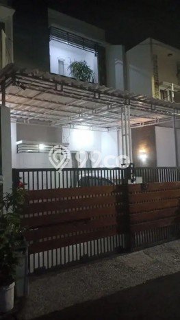 Rumah Luxury Modern Tanpa Renovasi di Rawamangun Jakarta Timur Rumah Luxury Modern Tanpa Renovasi di Rawamangun Jakarta Timur