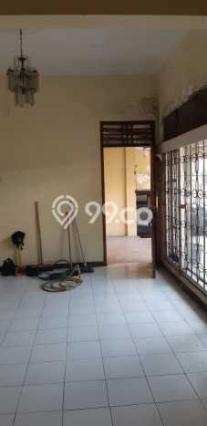 Rumah Siap Pakai area Rawamangun, Jakarta Timur, Luas 196m² Bangunan 1m² Rumah Siap Pakai area Rawamangun, Jakarta Timur, Luas 196m² Bangunan 1m²