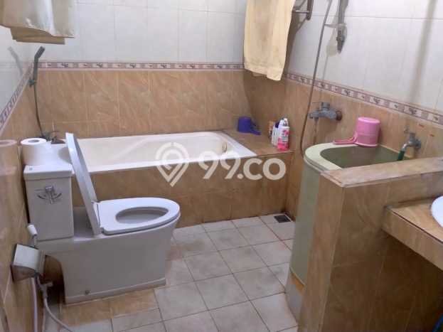 Rumah Elit Modern Tanpa Renovasi di Jatiwaringin Jakarta Timur Rumah Elit Modern Tanpa Renovasi di Jatiwaringin Jakarta Timur