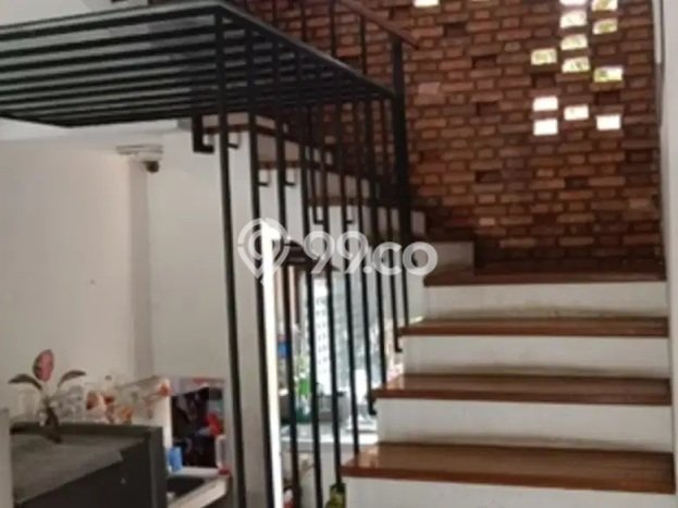 Unit Kost Dijual di Kawasan Kebayoran Lama Jakarta Selatan dengan 8 KT Unit Kost Dijual di Kawasan Kebayoran Lama Jakarta Selatan dengan 8 KT