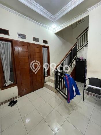 Rumah Elit Modern Siap Huni di Rawamangun Jakarta Timur Rumah Elit Modern Siap Huni di Rawamangun Jakarta Timur