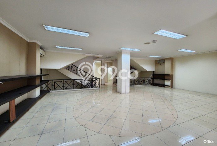 Ruko Dijual di Jakarta Barat LT 135m2 & LB 540m2 Lokasi Terbaik! Ruko Dijual di Jakarta Barat LT 135m2 & LB 540m2 Lokasi Terbaik!
