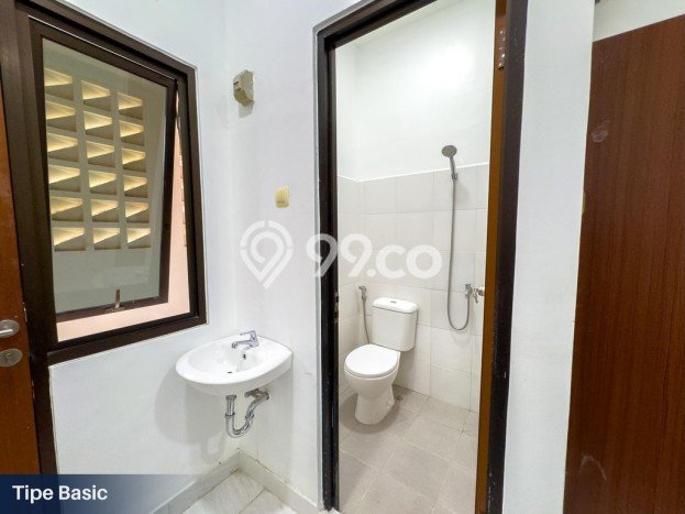 Rumah Kost Dijual di Matraman, Jakarta Timur, Spesifikasi 25 KT, 25 KM, 470m2 Rumah Kost Dijual di Matraman, Jakarta Timur, Spesifikasi 25 KT, 25 KM, 470m2