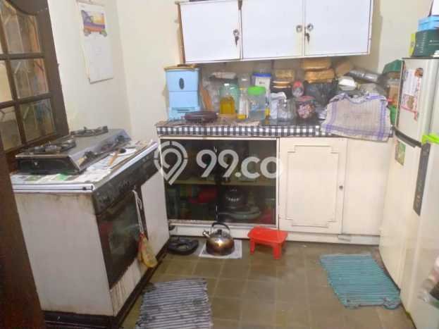 Rumah Elit Modern Tanpa Renovasi di Jatiwaringin Jakarta Timur Rumah Elit Modern Tanpa Renovasi di Jatiwaringin Jakarta Timur