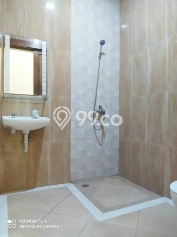 Rumah Luxury Modern Tanpa Renovasi di Rawamangun Jakarta Timur Rumah Luxury Modern Tanpa Renovasi di Rawamangun Jakarta Timur