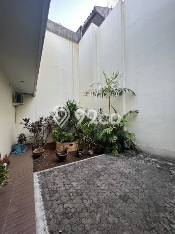 Rumah Harga Nego 5 Kamar Tidur di Tebet, Keamanan 24 Jam, Jakarta Selatan Rumah Harga Nego 5 Kamar Tidur di Tebet, Keamanan 24 Jam, Jakarta Selatan