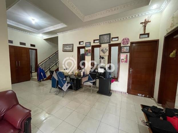 Rumah Elit Modern Siap Huni di Rawamangun Jakarta Timur Rumah Elit Modern Siap Huni di Rawamangun Jakarta Timur