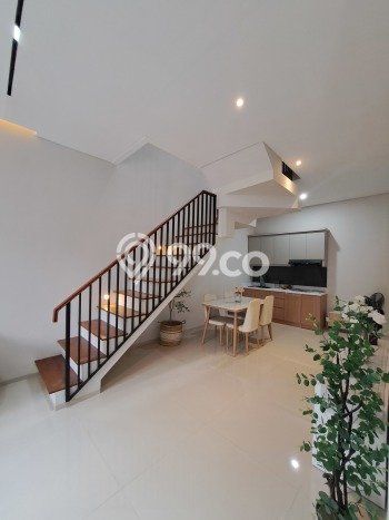 Jual Rumah Modern 4 KT di BSD Nusaloka, Tangerang Jual Rumah Modern 4 KT di BSD Nusaloka, Tangerang