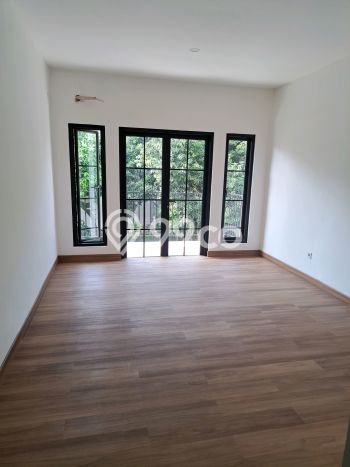Rumah Luxury Modern Tanpa Renovasi di BSD Puspita Loka Tangerang Rumah Luxury Modern Tanpa Renovasi di BSD Puspita Loka Tangerang
