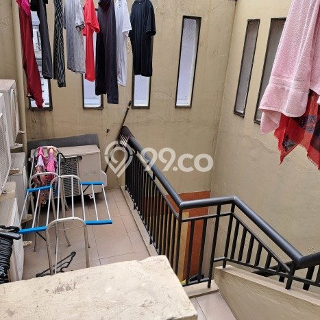 Rumah Elit Modern Tanpa Renovasi di BSD Delatinos Tangerang Rumah Elit Modern Tanpa Renovasi di BSD Delatinos Tangerang