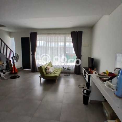 Rumah Modern Cantik 4 Kamar Siap Huni di BSD Rumah Modern Cantik 4 Kamar Siap Huni di BSD