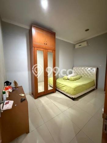 For Sale! Luxury House LT 180m2 Desain Elegan di Cibubur For Sale! Luxury House LT 180m2 Desain Elegan di Cibubur
