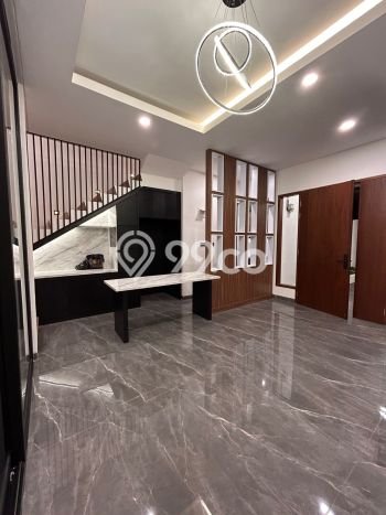 For Sale! Premium House LT 102m2 Desain Elegan di Cipete For Sale! Premium House LT 102m2 Desain Elegan di Cipete