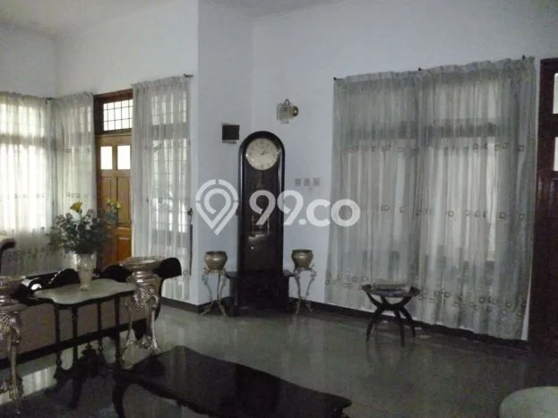 Hunian Mewah LB 450m2 Siap Pakai Desain Elegan di Jaka Sampurna, Bekasi Hunian Mewah LB 450m2 Siap Pakai Desain Elegan di Jaka Sampurna, Bekasi