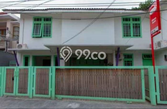 Rumah Elit Modern Tanpa Renovasi di Cililitan Jakarta Timur Rumah Elit Modern Tanpa Renovasi di Cililitan Jakarta Timur