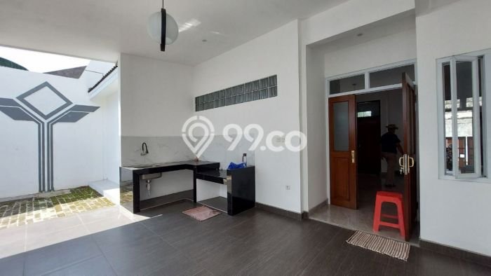 Dijual Rumah Premium dengan Fasilitas Sekitar Komplit di Duren Sawit, Jakarta Timur Dijual Rumah Premium dengan Fasilitas Sekitar Komplit di Duren Sawit, Jakarta Timur