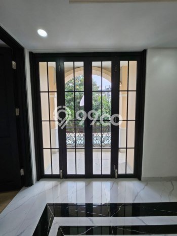Rumah Mewah LB 250m2 Siap Pakai Desain Elegan di Pejaten, Jakarta Selatan Rumah Mewah LB 250m2 Siap Pakai Desain Elegan di Pejaten, Jakarta Selatan
